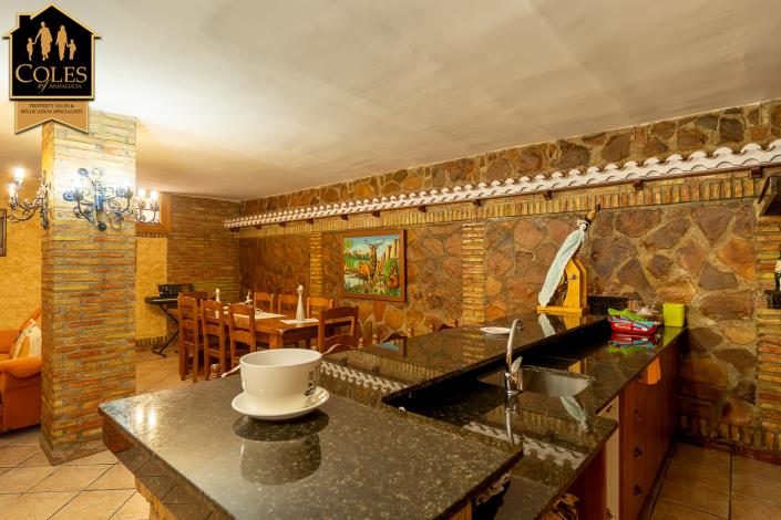 Image No.44-5 Bed Villa for sale