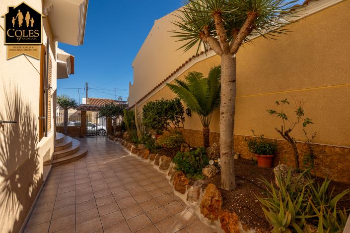 Image No.50-5 Bed Villa for sale