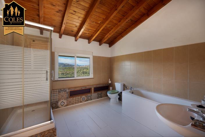 Image No.18-4 Bed Cortijo for sale