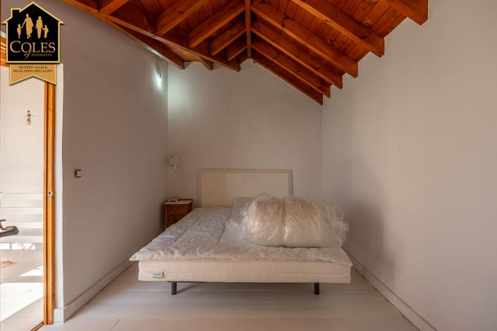 Image No.21-4 Bed Cortijo for sale