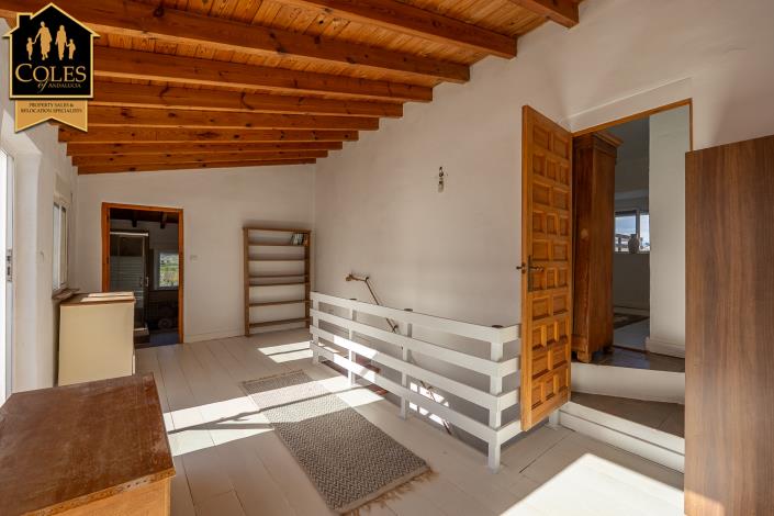 Image No.22-4 Bed Cortijo for sale