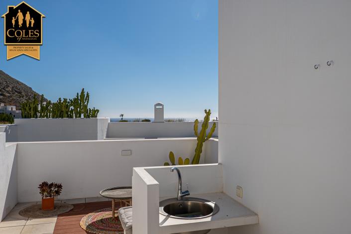 Image No.29-3 Bed Townhouse for sale