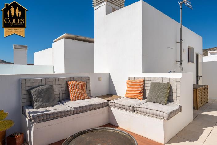 Image No.31-3 Bed Townhouse for sale