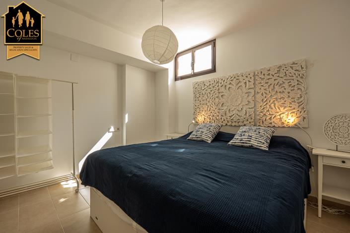 Image No.35-3 Bed Townhouse for sale