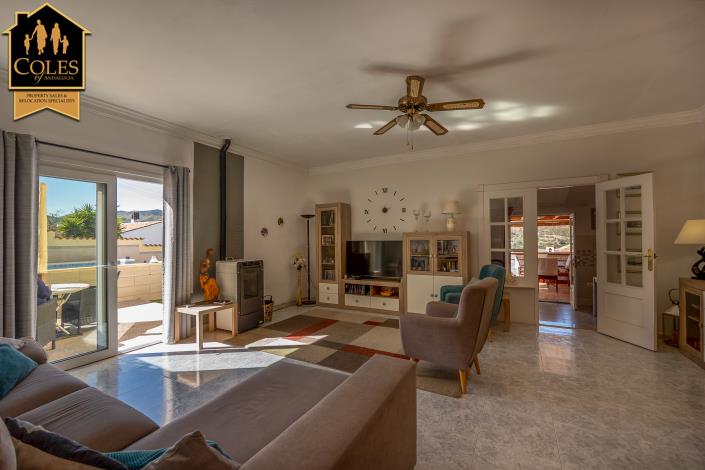 Image No.9-2 Bed Villa / Detached for sale