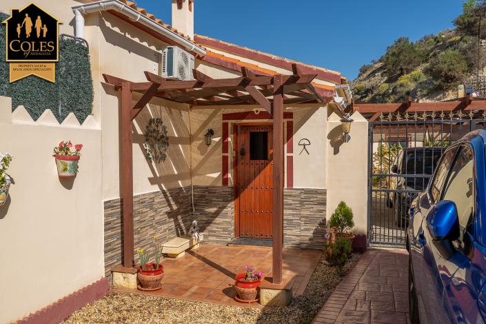 Image No.17-2 Bed Villa / Detached for sale