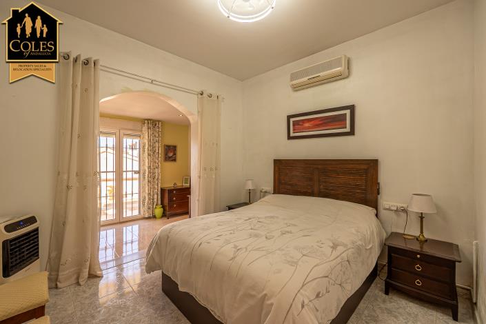 Image No.23-2 Bed Villa / Detached for sale