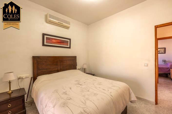 Image No.25-2 Bed Villa / Detached for sale