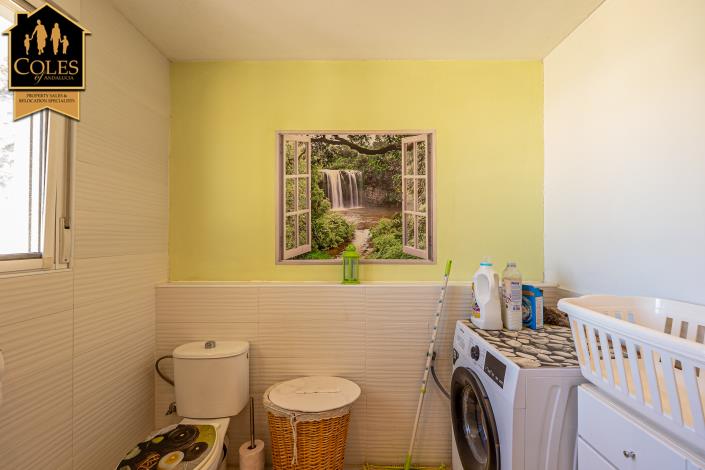 Image No.27-2 Bed Villa / Detached for sale