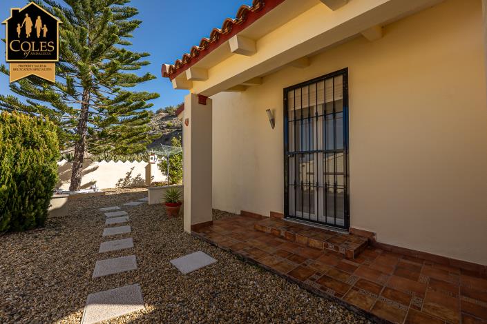 Image No.32-2 Bed Villa / Detached for sale