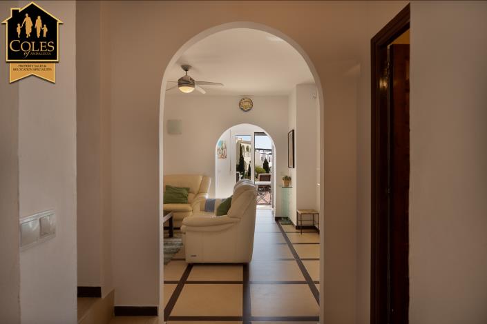 Image No.5-4 Bed Villa / Detached for sale