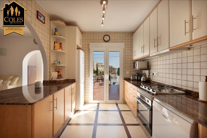 Image No.10-4 Bed Villa / Detached for sale