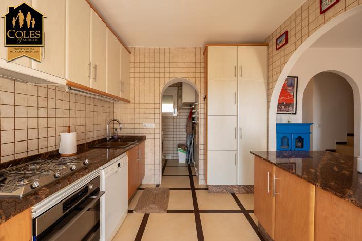 Image No.11-4 Bed Villa / Detached for sale