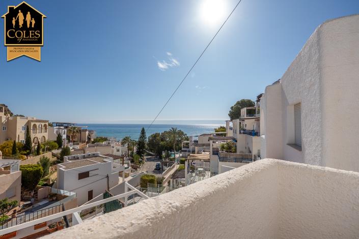 Image No.24-4 Bed Villa / Detached for sale