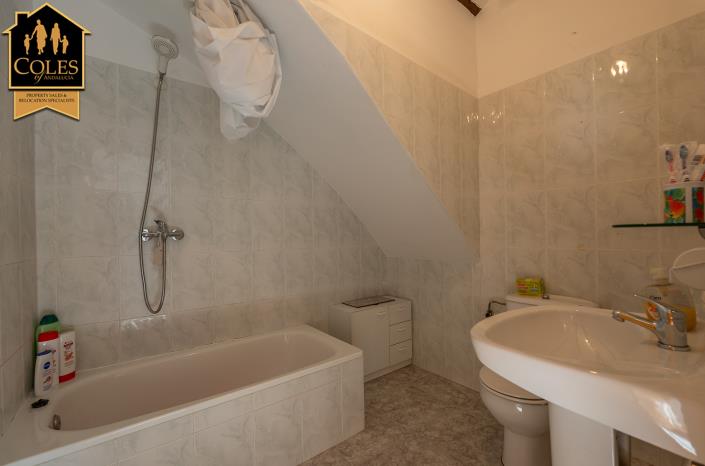 Image No.19-5 Bed Cortijo for sale