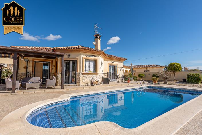 Image No.4-3 Bed Villa / Detached for sale