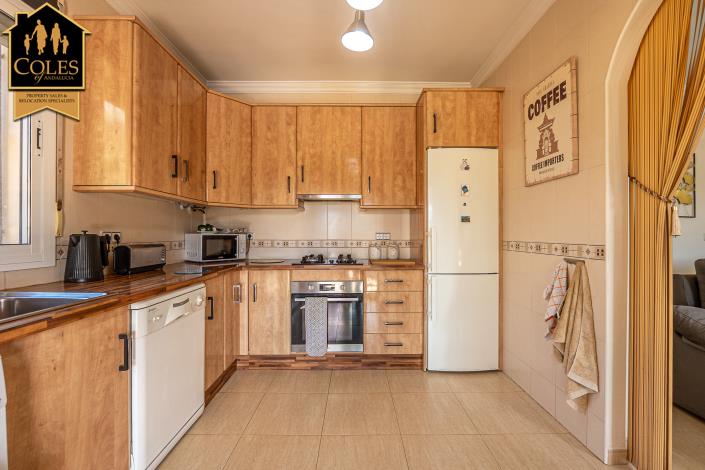 Image No.11-3 Bed Villa / Detached for sale