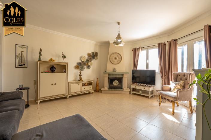 Image No.13-3 Bed Villa / Detached for sale