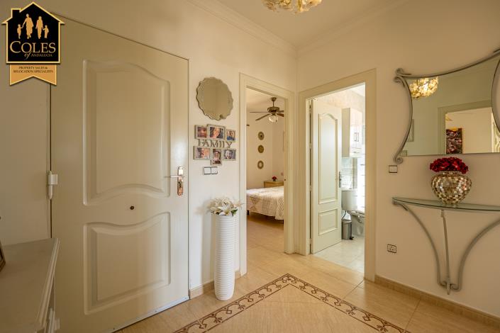 Image No.16-3 Bed Villa / Detached for sale