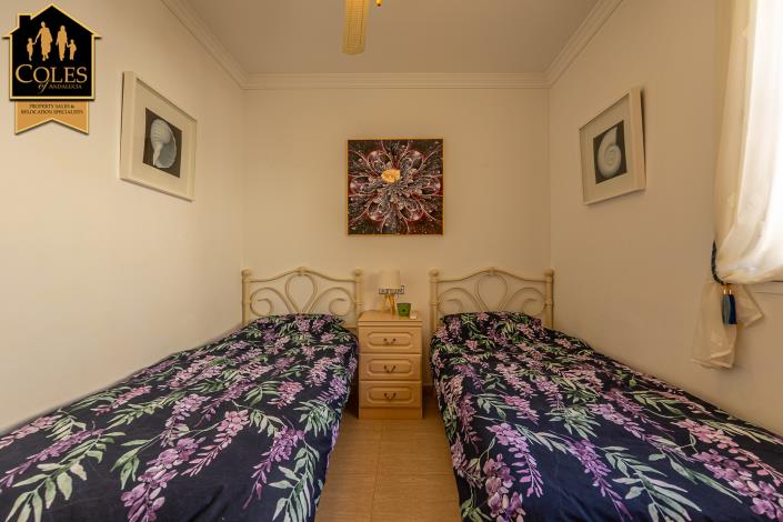 Image No.17-3 Bed Villa / Detached for sale