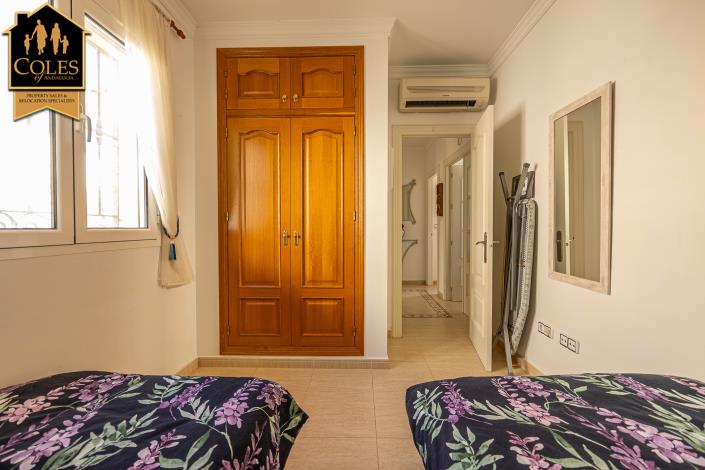 Image No.18-3 Bed Villa / Detached for sale