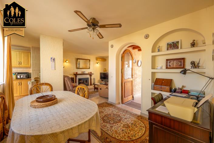 Image No.24-3 Bed Villa / Detached for sale