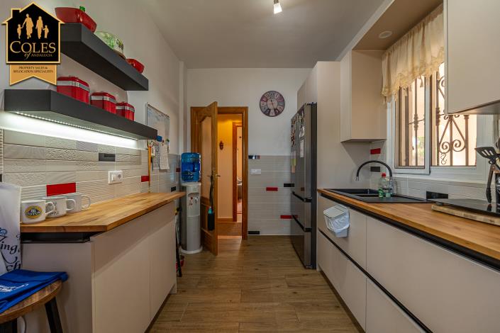 Image No.7-3 Bed Villa / Detached for sale