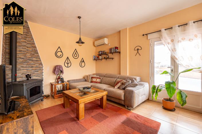 Image No.11-3 Bed Villa / Detached for sale