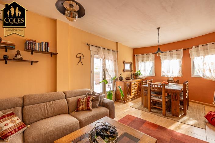 Image No.12-3 Bed Villa / Detached for sale