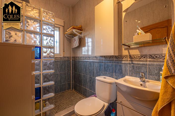 Image No.22-3 Bed Villa / Detached for sale