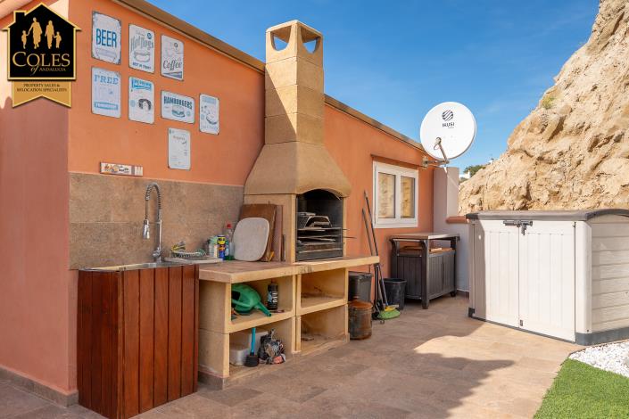 Image No.25-3 Bed Villa / Detached for sale