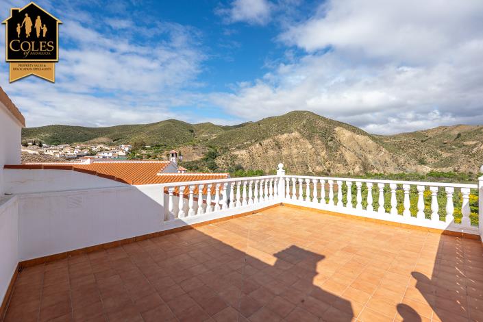 Image No.11-3 Bed Villa / Detached for sale