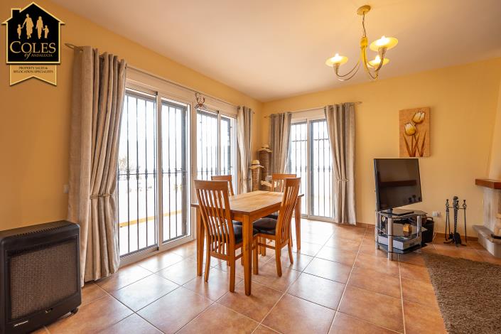 Image No.15-3 Bed Villa / Detached for sale