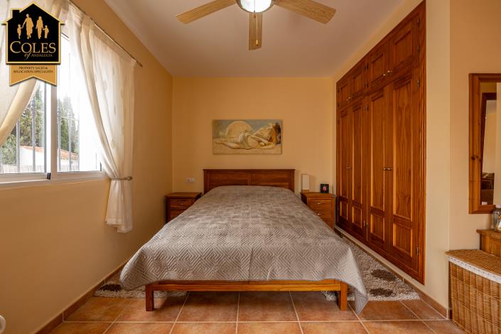 Image No.22-3 Bed Villa / Detached for sale