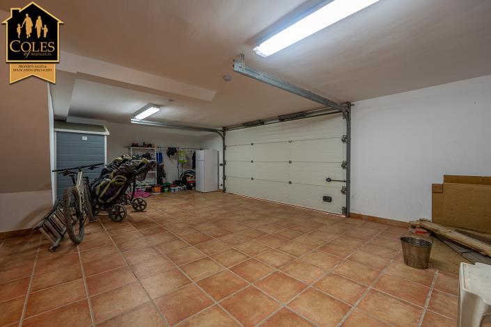 Image No.26-4 Bed Villa / Detached for sale