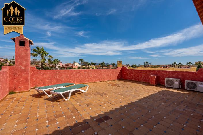 Image No.29-4 Bed Villa / Detached for sale