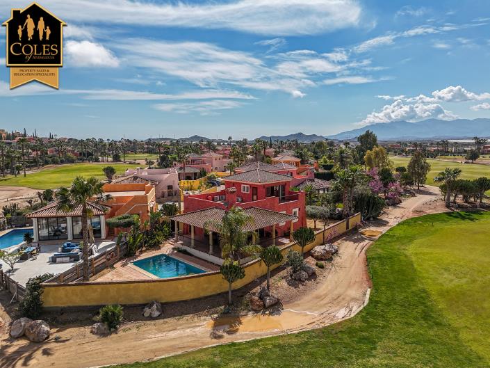 Image No.32-4 Bed Villa / Detached for sale