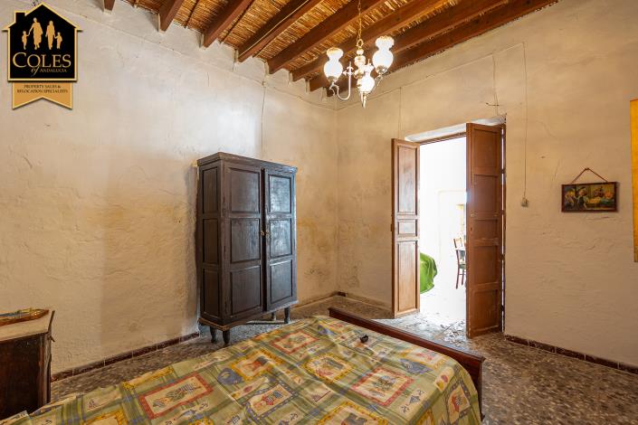 Image No.8-2 Bed Townhouse for sale