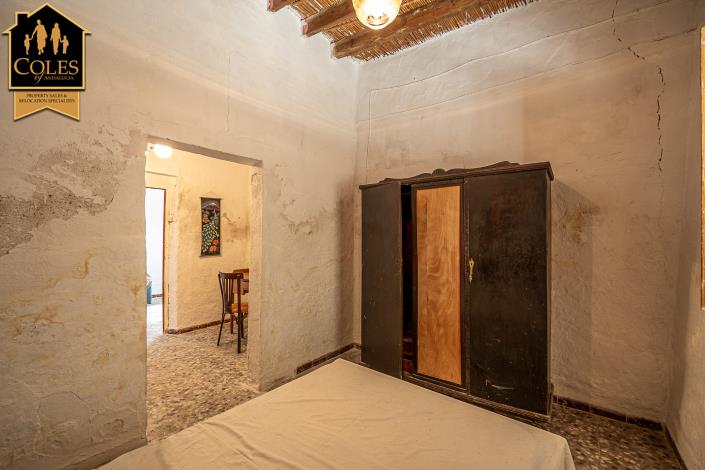 Image No.13-2 Bed Townhouse for sale