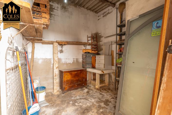 Image No.16-2 Bed Townhouse for sale