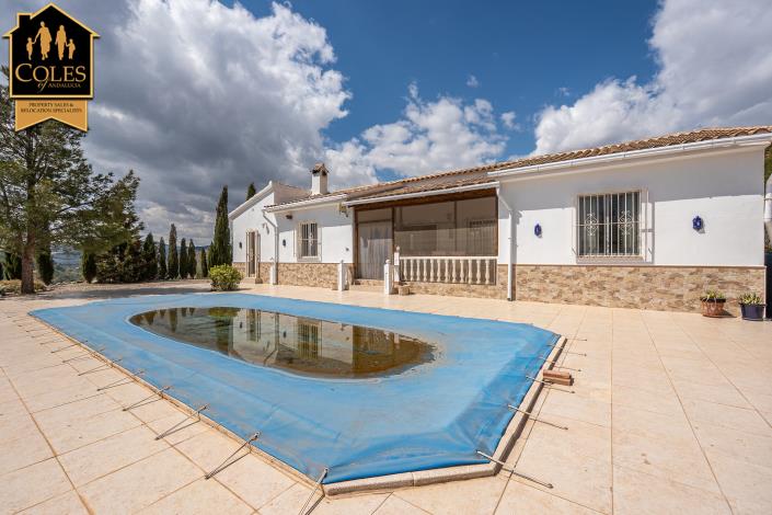 Image No.11-3 Bed Villa / Detached for sale