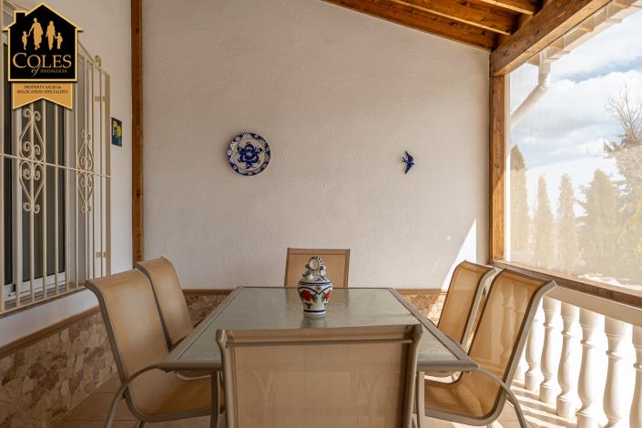 Image No.12-3 Bed Villa / Detached for sale