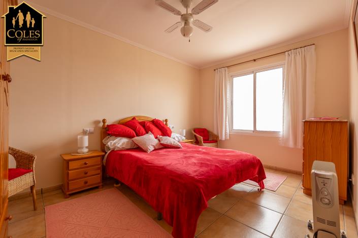 Image No.23-3 Bed Villa / Detached for sale