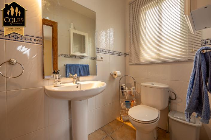 Image No.26-3 Bed Villa / Detached for sale