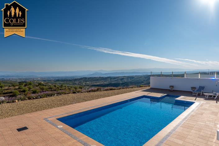 Image No.9-4 Bed Villa / Detached for sale