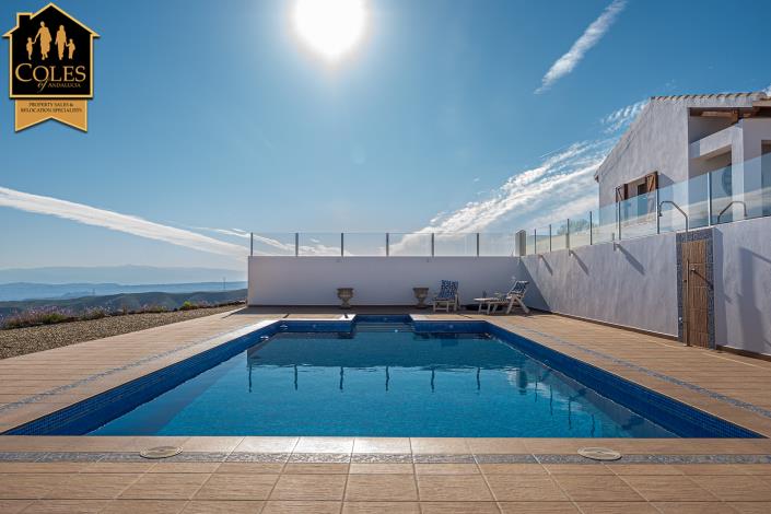 Image No.13-4 Bed Villa / Detached for sale