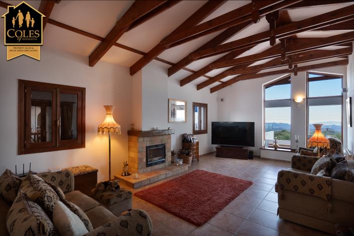 Image No.24-4 Bed Villa / Detached for sale