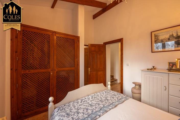 Image No.31-4 Bed Villa / Detached for sale