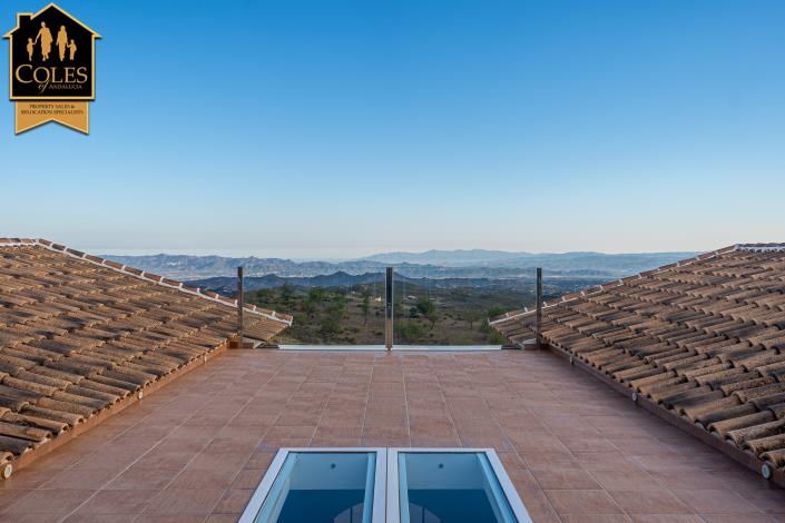 Image No.49-4 Bed Villa / Detached for sale