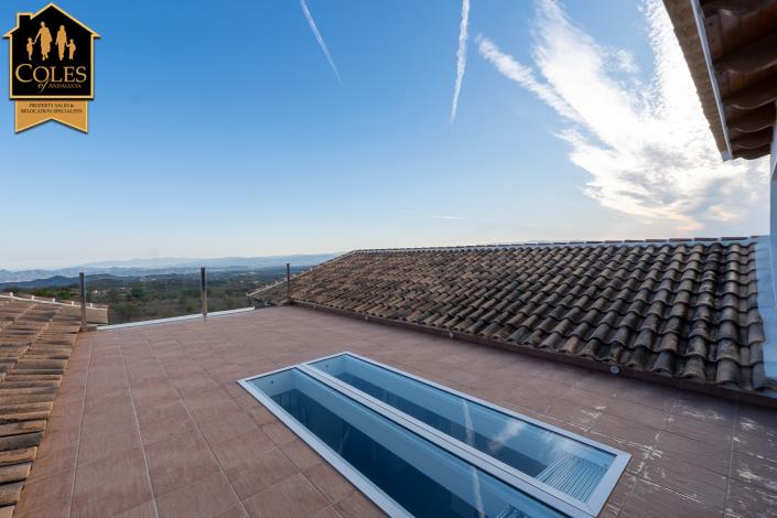 Image No.50-4 Bed Villa / Detached for sale